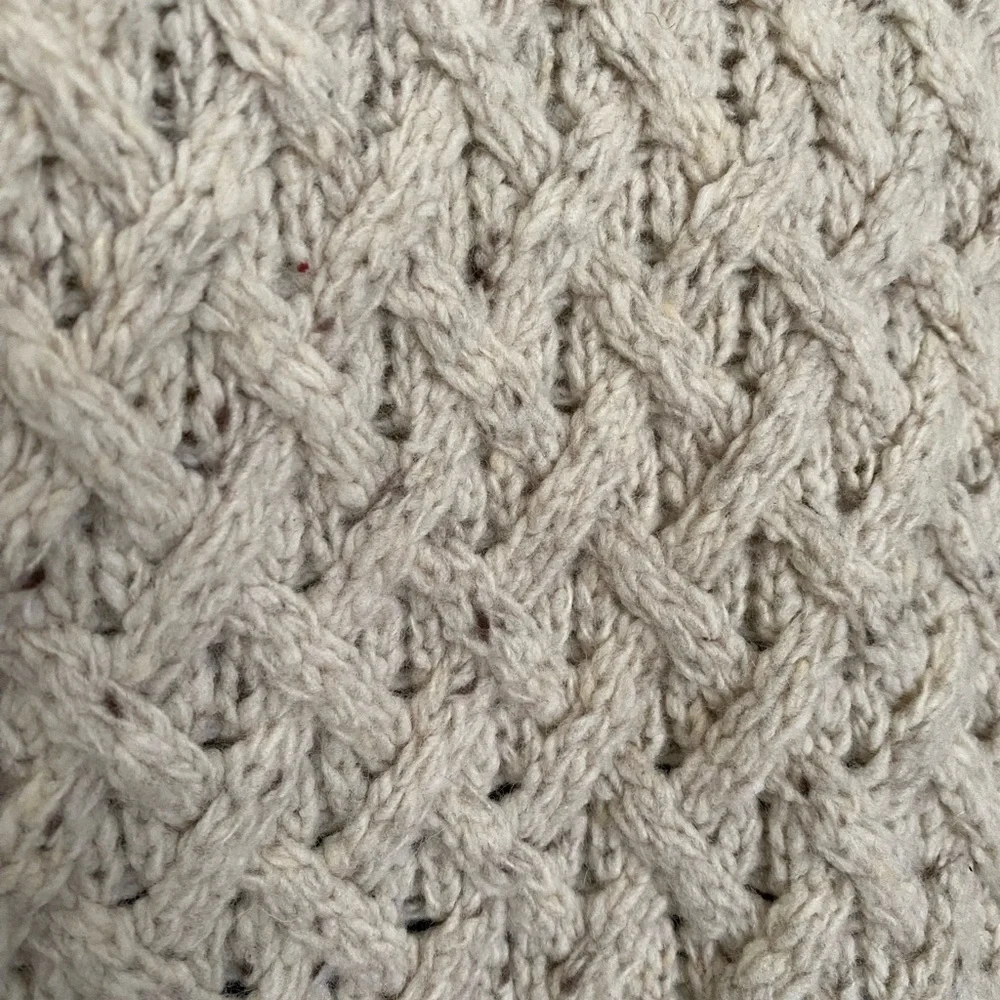 Cream Aran Trellis Pattern Wool and Cashmere Sweater - Picture 2 of 13